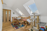 Arbeitsecke - Charmante Dachgeschosswohnung mit Familienflair und moderner Ausstattung – Ihre neue Wohlfühloase in Halle!