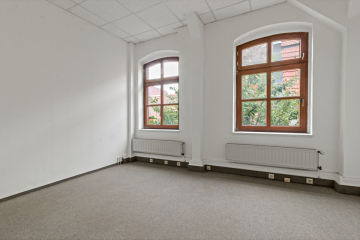 Geräumige Bürofläche in der Geigerpassage! 06667 Weißenfels, Bürofläche zur Miete