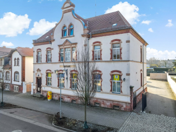 Historisches Gewerbeobjekt mit vielseitigen Nutzungsmöglichkeiten in Könnern 06420 Könnern, Ladenlokal