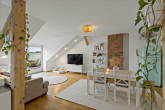 Wohnen - Stilvolle Dachgeschosswohnung mit zwei Dachterrassen & zwei Stellplätzen
