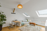 Wohnen - Stilvolle Dachgeschosswohnung mit zwei Dachterrassen & zwei Stellplätzen