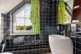 Gäste-WC - Hochwertige Maisonettewohnung mit Stil in Lieskau