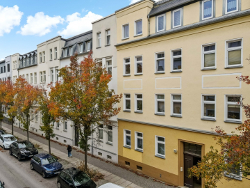 4-Raumwohnung mit Balkon in der Jacobstraße! 06110 Halle, Etagenwohnung