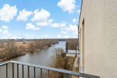 Aussicht Balkon 2 - Penthouse-Feeling über den Dächern – Exklusive 3-Raum-Wohnung direkt an der Saale