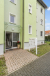 Hauseingang - Geräumige 3-Raumwohnung mit Balkon und Stellplatz in Freiimfelde