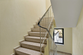 Treppenhaus - 2-Raumwohnung mit Balkon