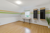 Schlafzimmer 3 OG - Großzügiges Einfamilienhaus mit Traumgrundstück in Landsberg OT Reinsdorf