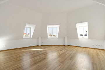 Tolle Familienwohnung unweit des Klinikums- Platz für Kind und Kegel! 06217 Merseburg, Dachgeschosswohnung