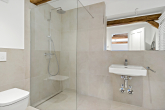 Badezimmer - Wohnen mit Galerie-Flair – Einzigartige Maisonette-Wohnung über drei Etagen!