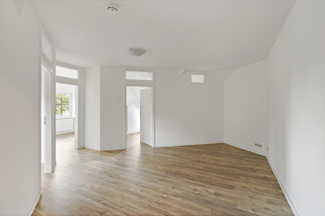 Große 2-Raumwohnung mit vielseitigen Nutzungsmöglichkeiten in Trotha 06118 Halle (Saale) / Trotha, Dachgeschosswohnung