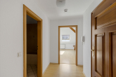 Flur - Charmante Dachgeschosswohnung mit Dachterrasse in der Sternstraße!
