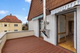 Terrasse - Seltene Gelegenheit in Dölau – Eigentumswohnung im Zweifamilienhaus mit eigenem Garten, Pool und Garagen