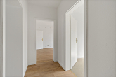 Flur - Sanierte 3-Raumwohnung mit Balkon in der Delitzscher Straße!
